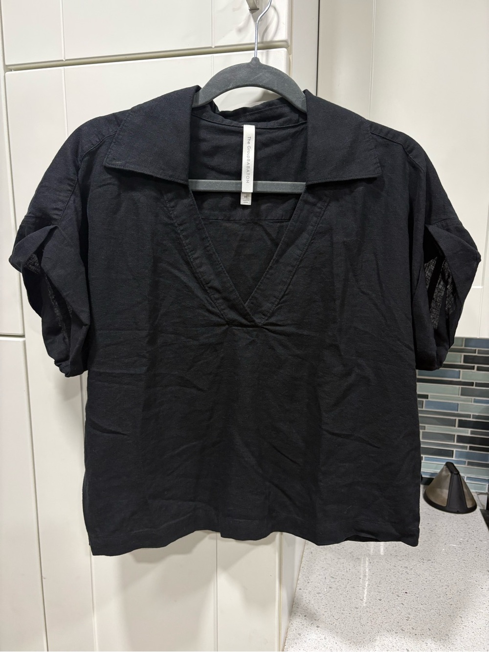 Aritzia The Group by Babaton Residence Linen Blouse